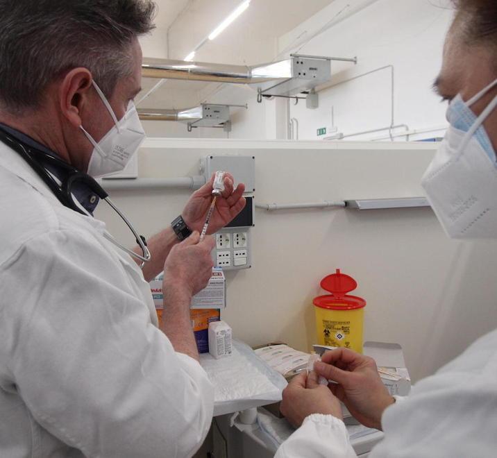 Ripartita la vaccinazione con l’AstraZeneca Solo 5 non si presentano
