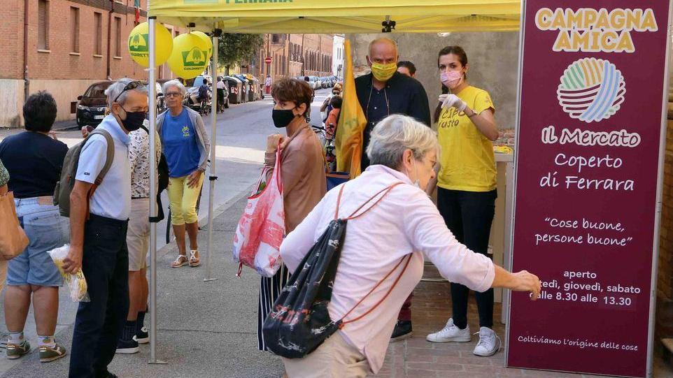 Festa di primavera al Mercato Coperto di Campagna Amica