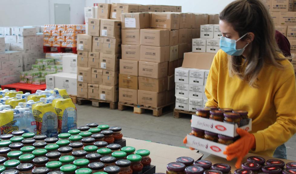 Sos emergenza, in arrivo buoni alimentari e aiuti per pagare l’affitto 