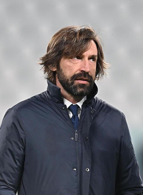 Pirlo punge l’Inter «Il rinvio? Fortunata... Mettiamole pressione» Davanti giocano in 4...