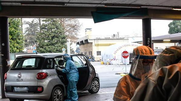 Contagi sopra quota 200 come alla fine di novembre