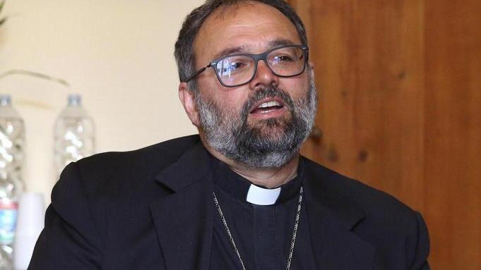 La chiesa vicina ai lavoratori «Dignità prima del profitto»