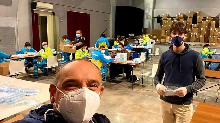 Mascherine gratis dalla Regione «Cinque a testa» Ecco come averle