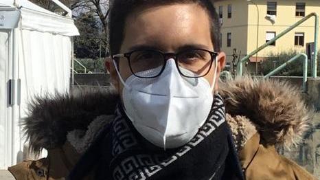 «Introvabili nelle farmacie i tamponi gratuiti»