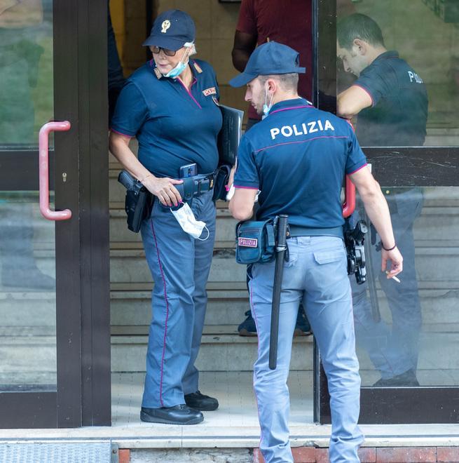 Occupano abusivamente un appartamento Guai per due uomini 