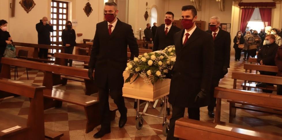 Addetto comunale morto di Covid Comunità in lutto