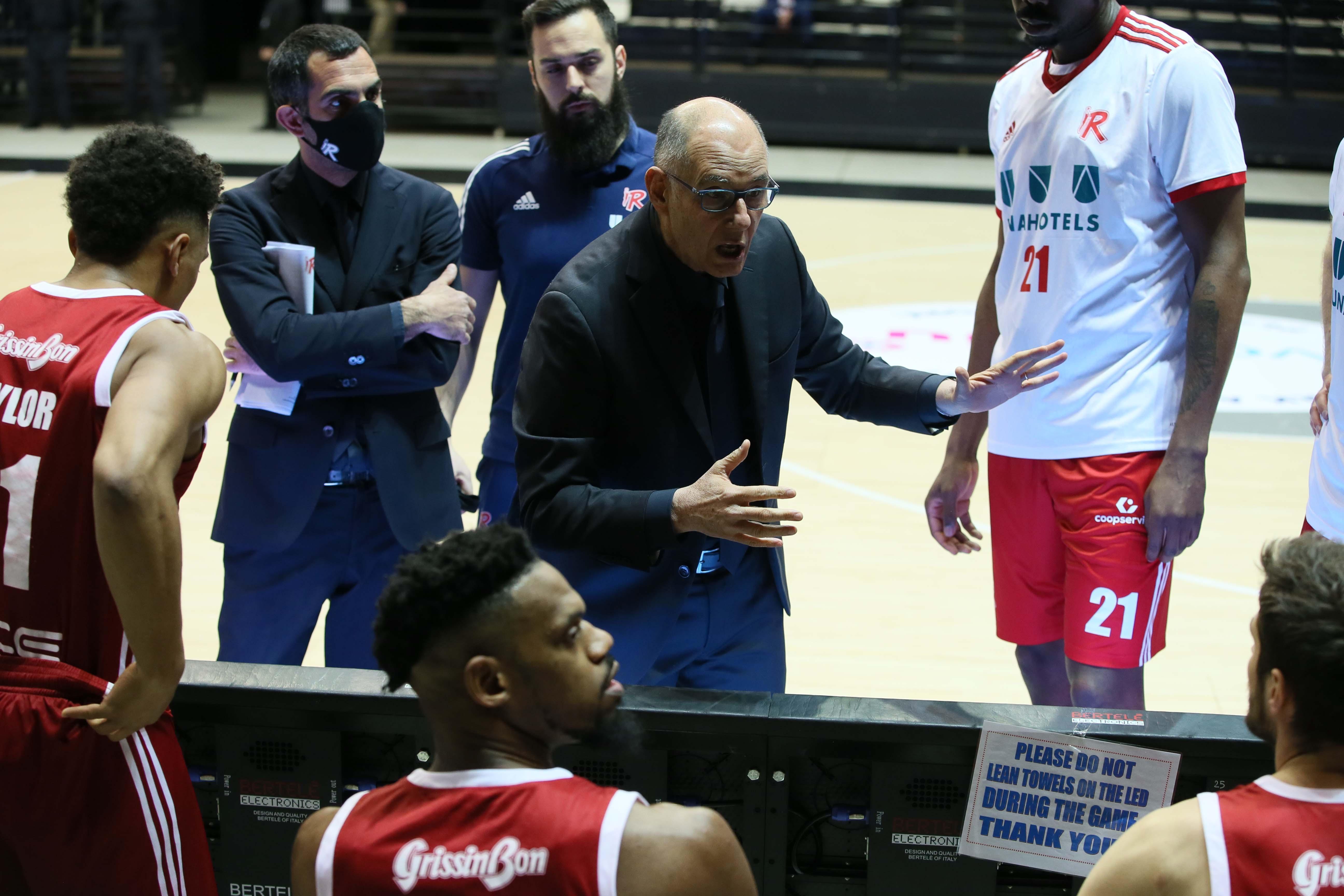Fiba Europe Cup, la Unahotels martedì contro il Sibiu: in palio i quarti di finale 
