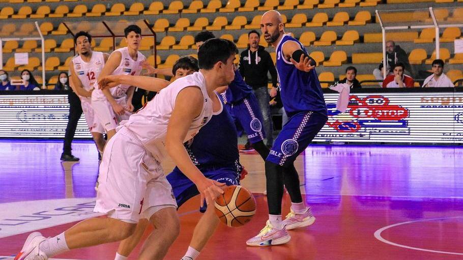 Quarta sconfitta per il Bc Lucca crollato nel finale contro Montale