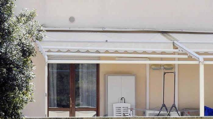 E ora amici e colleghi attendono di portargli il loro ultimo saluto