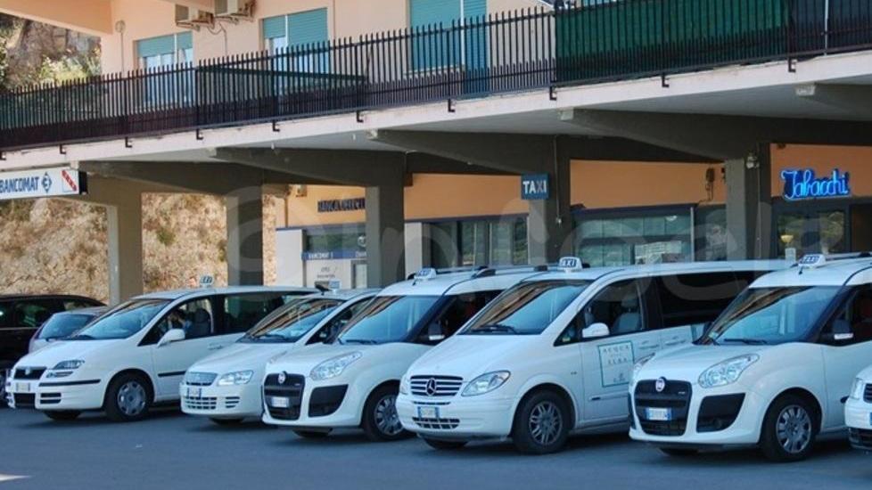 Il taxi collettivo resta al palo Ma il Comune lo riattiverà