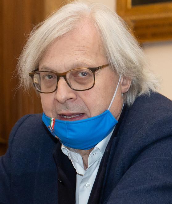 Sgarbi: ho avuto il Covid e ora ho gli anticorpi