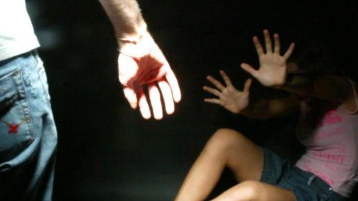 Voleva fare sesso con una 14enne: finisce a processo