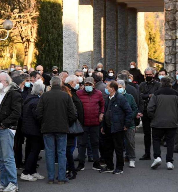 «Guarda Nino, la città è qui» L’ultimo saluto a Giovanni Bocci 