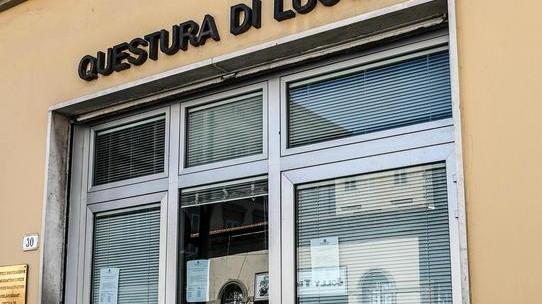 Covid, servizio sospeso all’ufficio immigrazione