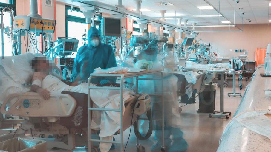 Aumentano ancora i pazienti ricoverati in terapia intensiva