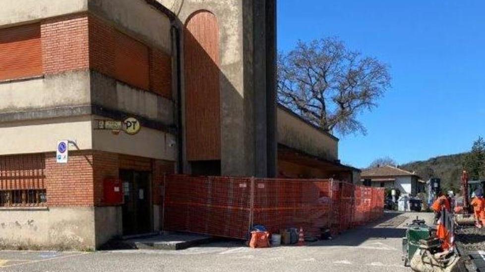 Lavori per farmacia, nuovo teatro e alloggio di emergenza abitativa