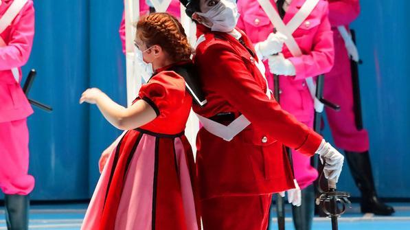 Un Barbiere di Siviglia divertente e colorato per un pubblico sparso nel mondo