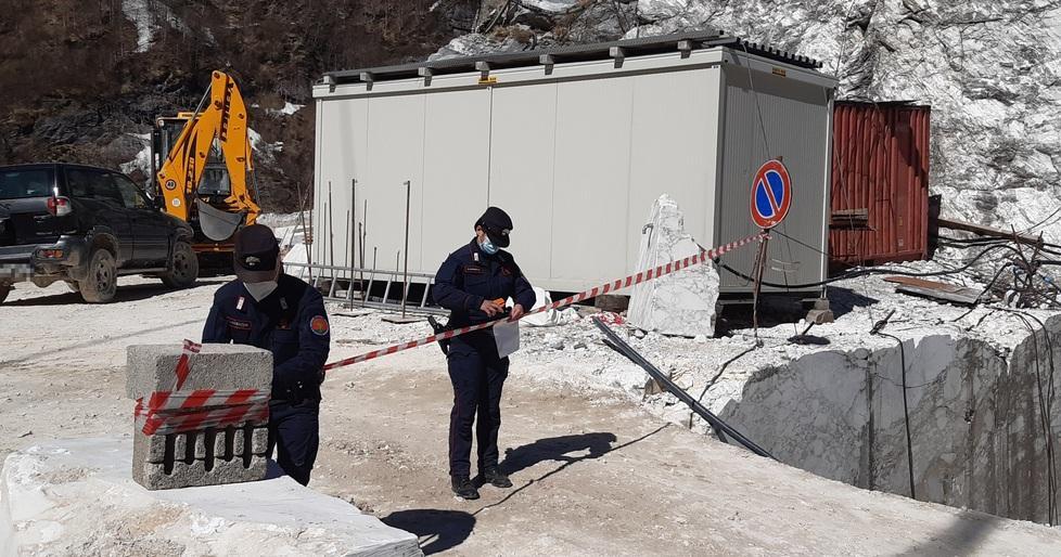 Cava messa sotto sequestro
