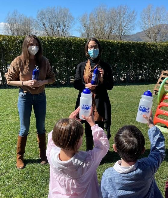 Cancellati 28 quintali di plastica nelle scuole