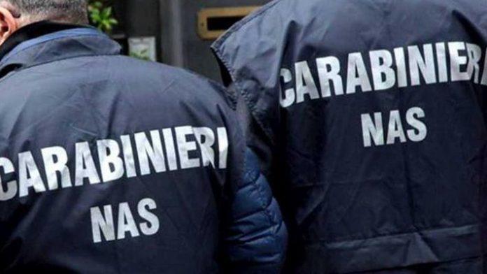 Reggio Emilia, farmaci scaduti nello studio medico: i Nas denunciano un odontoiatra