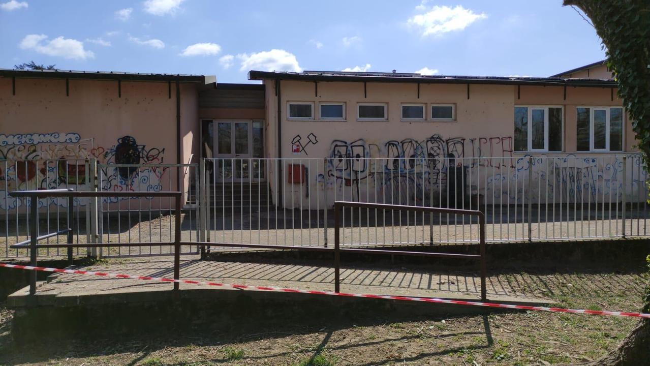 Riparato il cancello della scuola Giusti: «Ma servono ancora altri interventi»