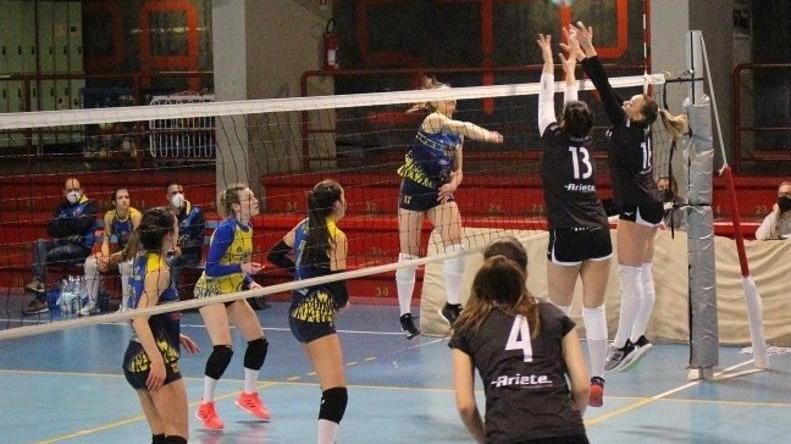 Un'azione di gioco fra Ariete PvP e Am Flora Buggiano