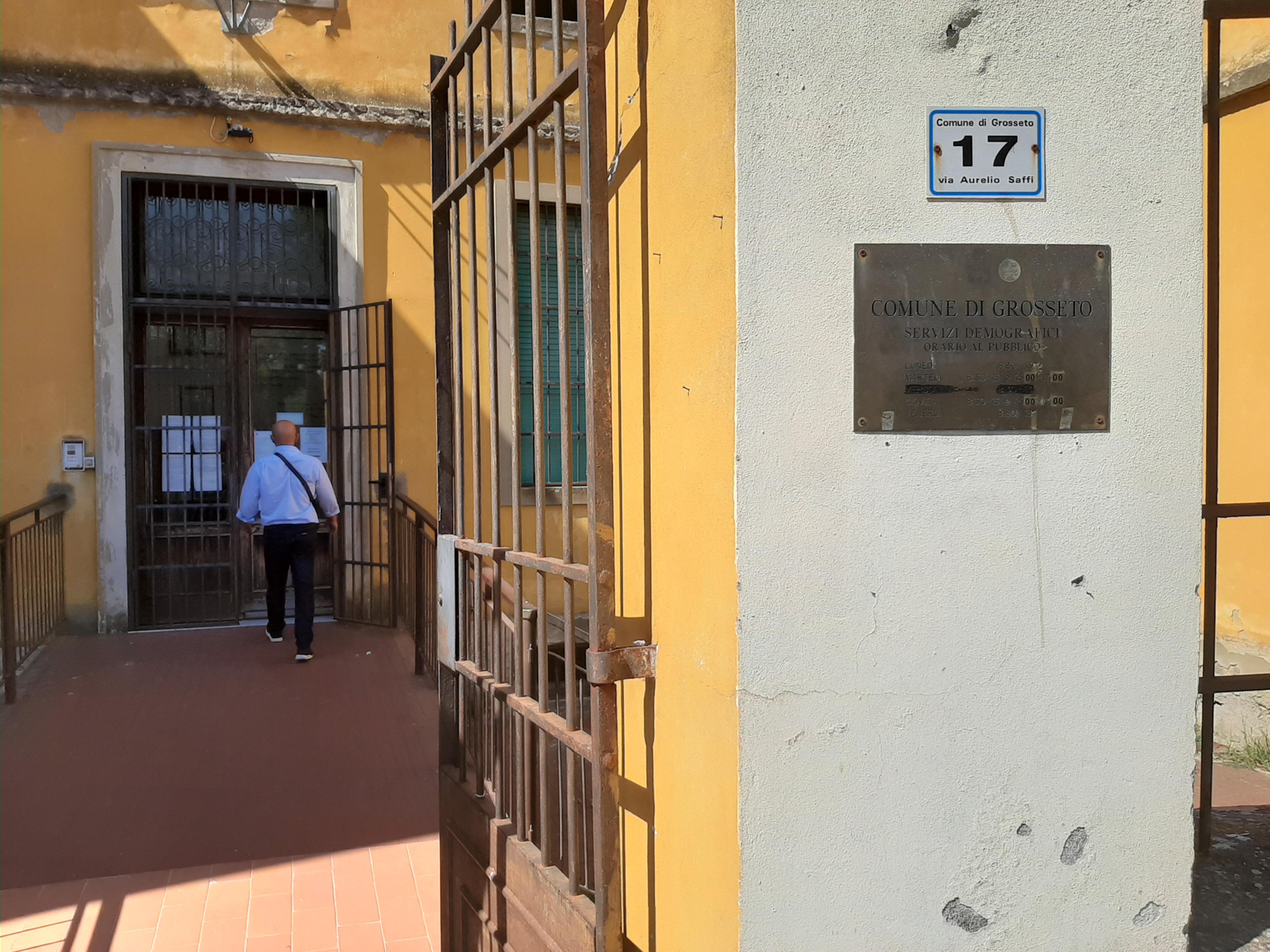 L'ufficio Anagrafe del Comune di Grosseto in via Saffi 17 (foto Agenzia Bf)