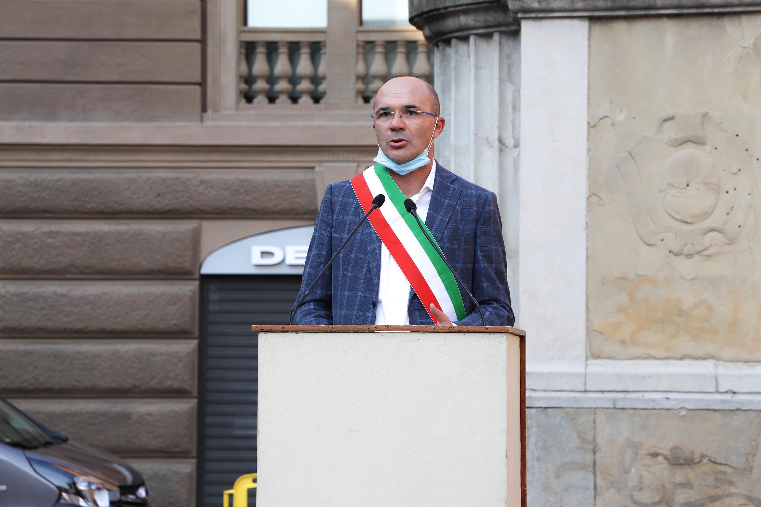 Reggio Emilia, il sindaco Vecchi approva il modello Letta: «Si apra un cantiere con il M5s» 