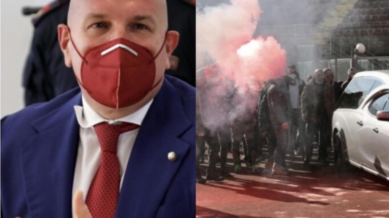 A sinistra il questore di Livorno, Roberto Massucci, a destra un'immagine del funerale allo stadio (foto Dario Marzi)