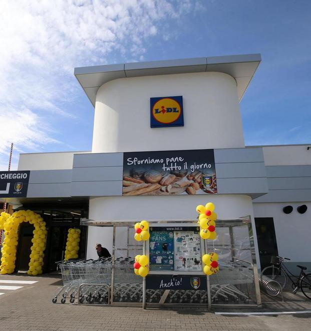 Lidl si trasferisce e raddoppia la sua superficie 