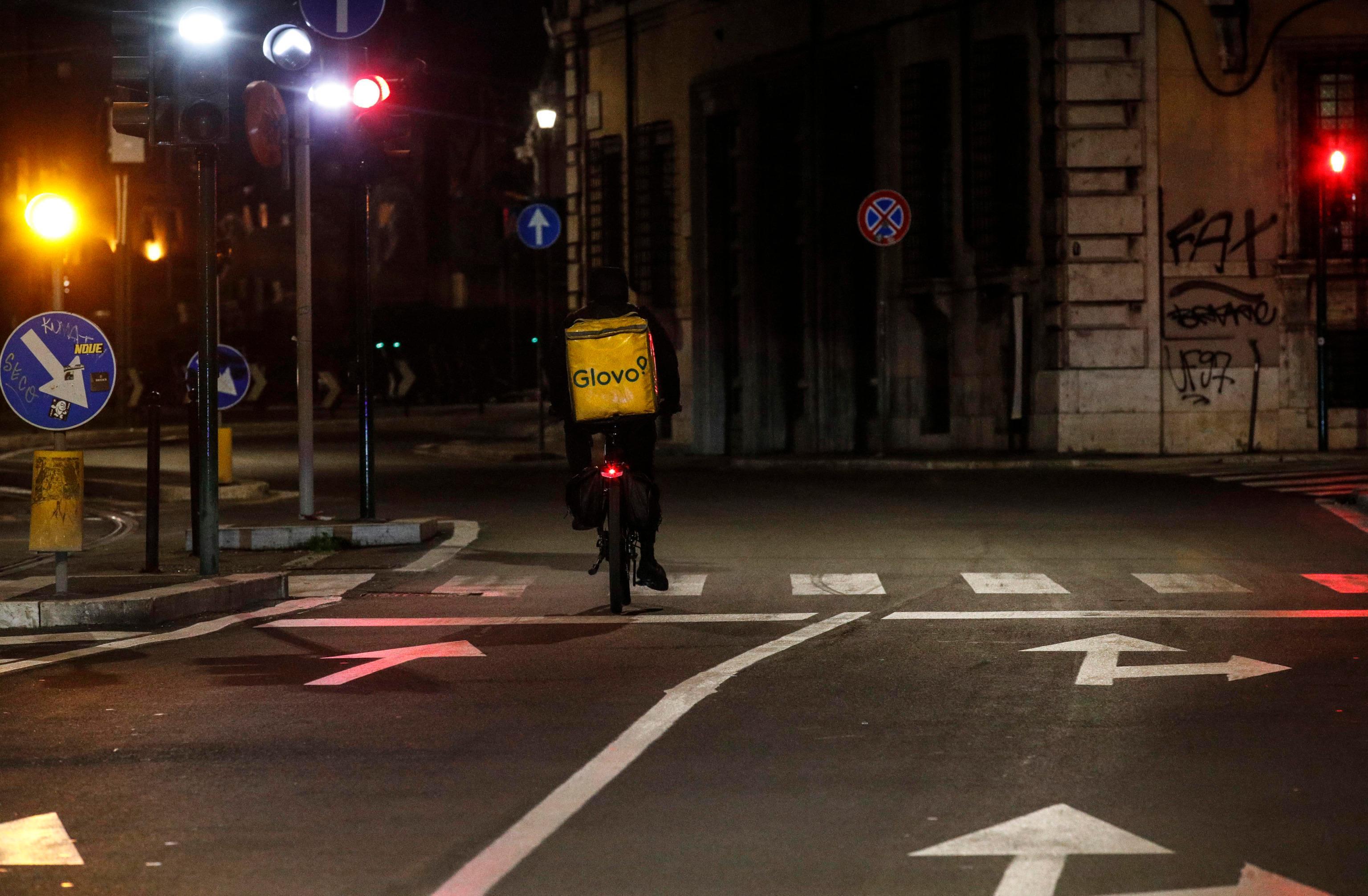 Lo sciopero dei rider: aiutateci, non comprate 