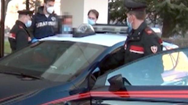 Ferrara, sfruttatore in carcere. E un post scatena una bufera politica