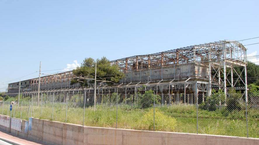 Una veduta dell’imponente struttura dell’ex Silos Solvay