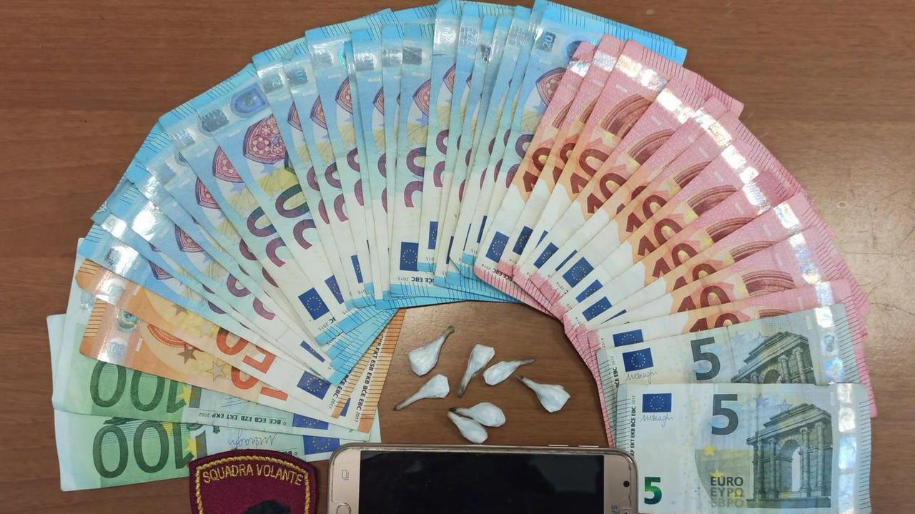 Preso con la cocaina in piazza Garibaldi: denunciato, ora sarà espulso