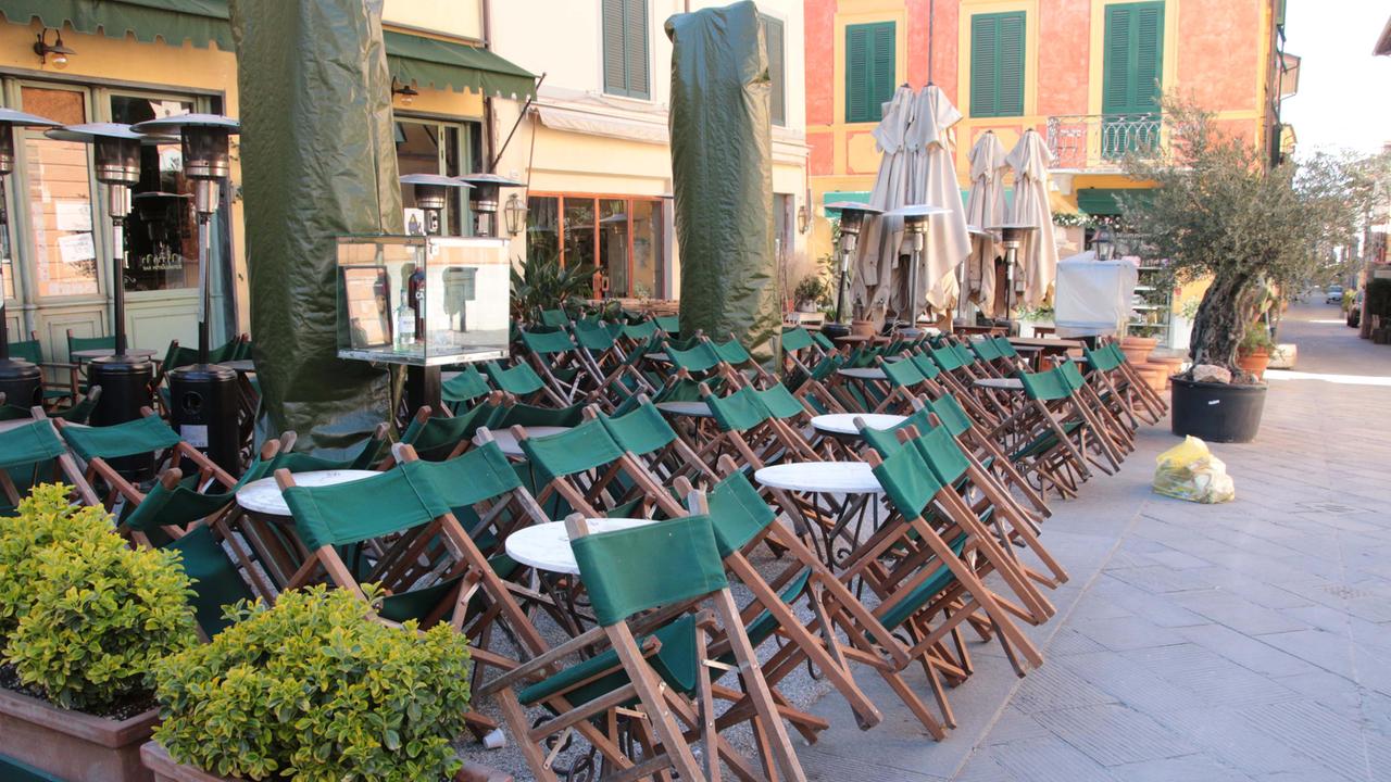 Contrordine, la Toscana finisce in zona rossa dopo un riconteggio