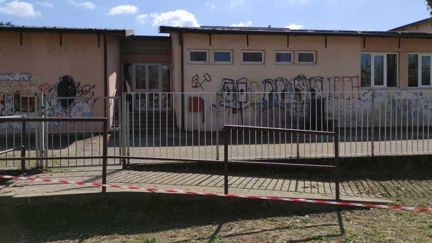 Il sindaco si scusa poi critica i genitori di Sant’Anna