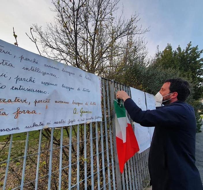 L’appello al governo Draghi «Ci faccia riaprire le scuole» 