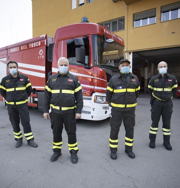 Schianto in via Emilia ferito un motociclista