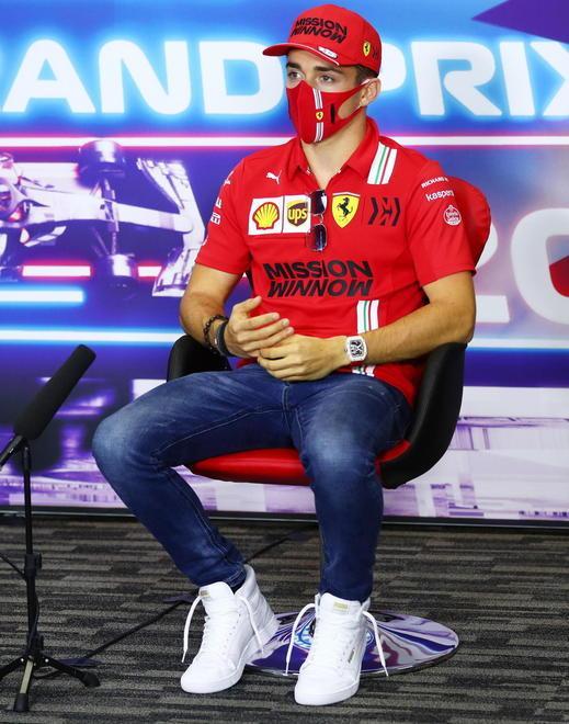 Leclerc sorride: una Ferrari veloce e più facile da guidare 