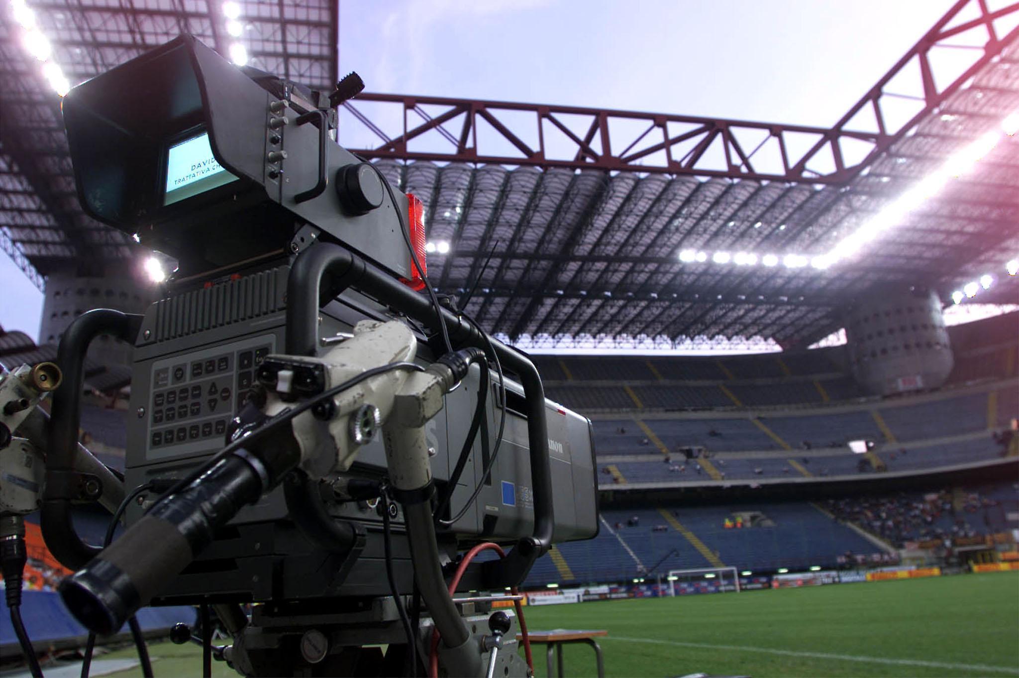 I connessi sposi. Dazn si prende la serie A, la svolta online 