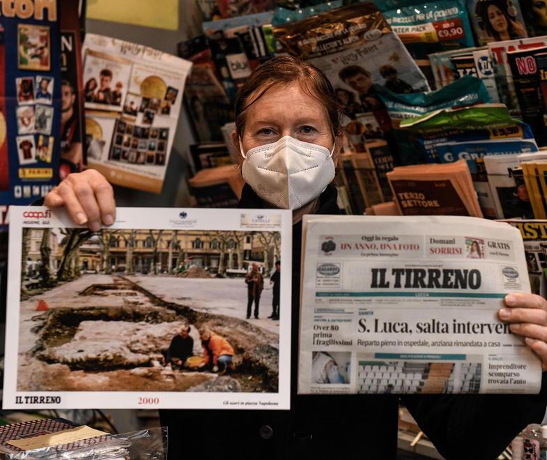 Un anno, una foto piazza Napoleone tra curiosità e nostalgia Adesso tocca al 2001