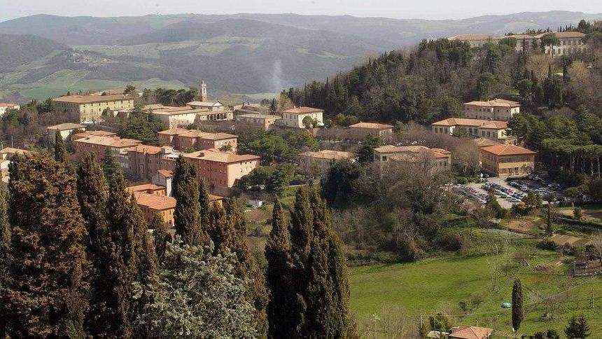 Ospedale, installazione in piazza dei Priori contro il piano Asl