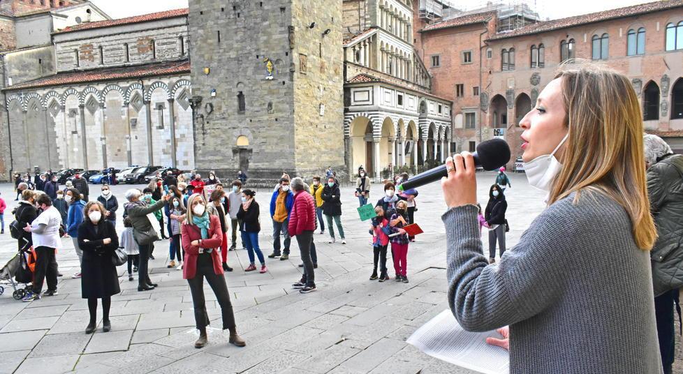 «Dei ragazzi non si parla più» Le voci dal palco tra rabbia e paura
