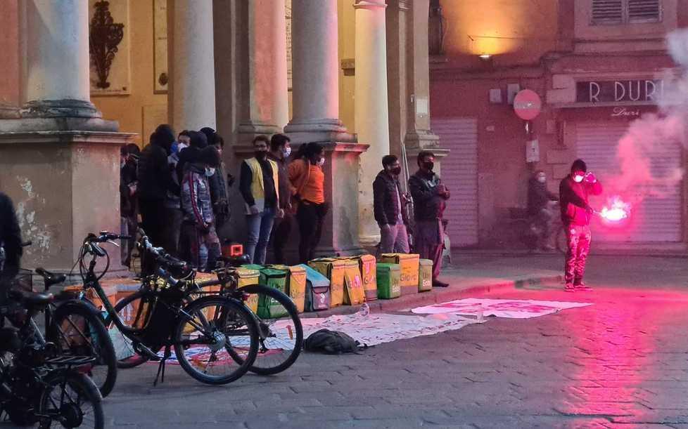 Sciopero dei riders in città