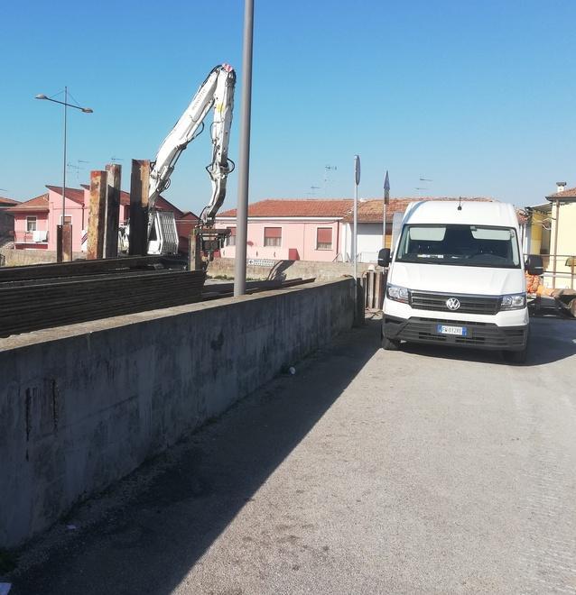 Infiltrazioni in zona porto Sono iniziati i lavori