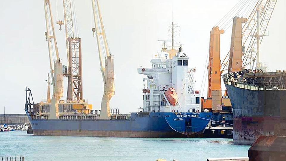 Blocco di Suez e crisi dei container fanno rallentare l’export del marmo