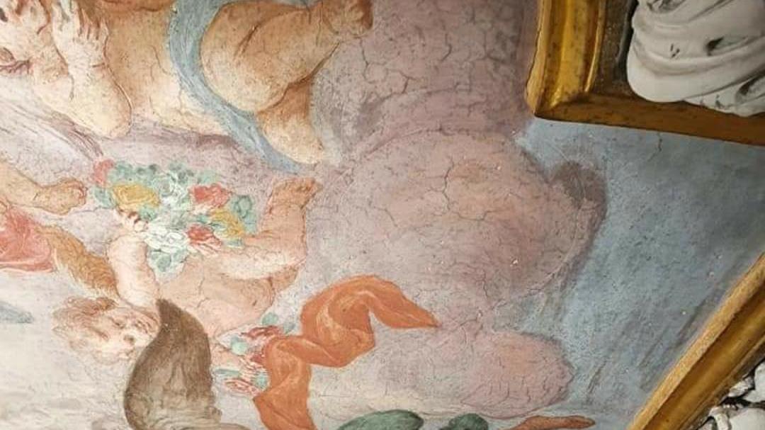 Così il santuario di Montenero si fa più bello: ecco un tesoro sul soffitto dell’atrio