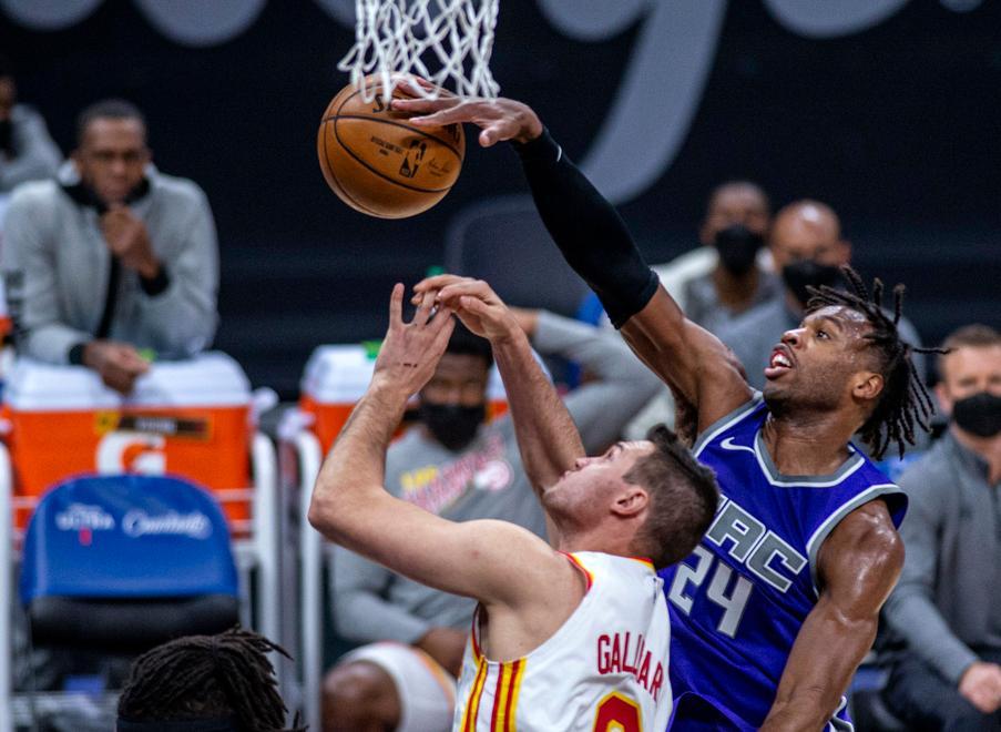 La notte del derby italiano Gallinari 12, Mannion 10 e alla fine vince Atlanta