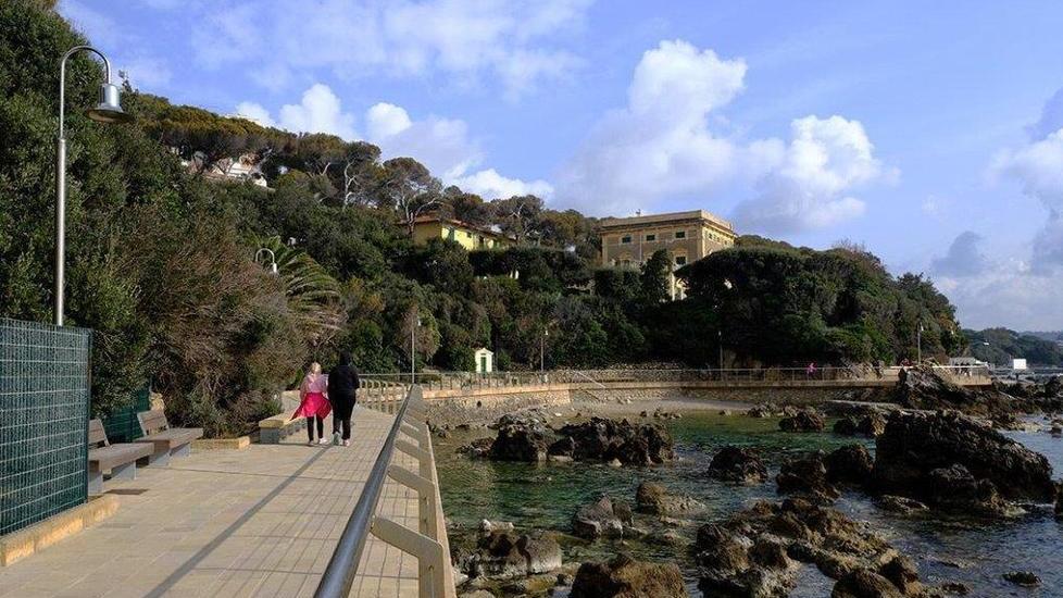 Il lungomare dedicato al mito di Sordi