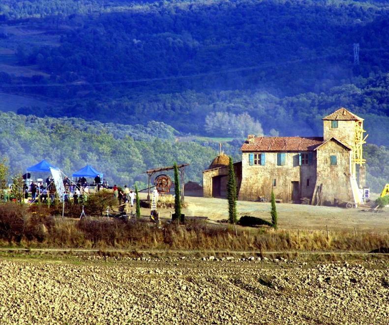Quando Benigni si innamorò di Castelfalfi 